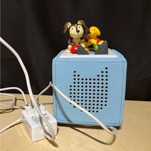 Blue Audio Cube with Dog and Duck Figures